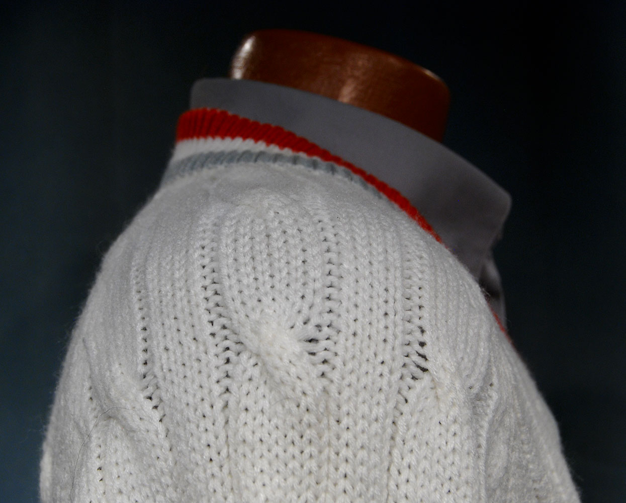 610-007 Men's Tennis Sweater