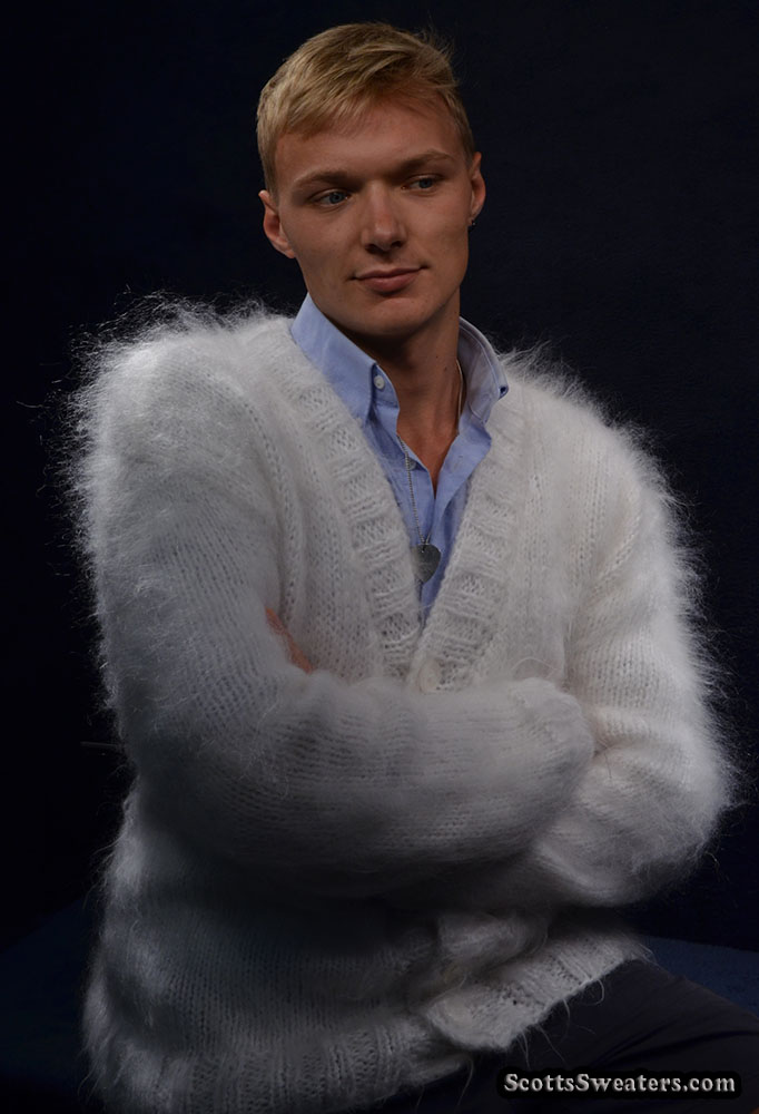 610-091C Men's New Thick & Fuzzy Cardigan Mohair Sweater