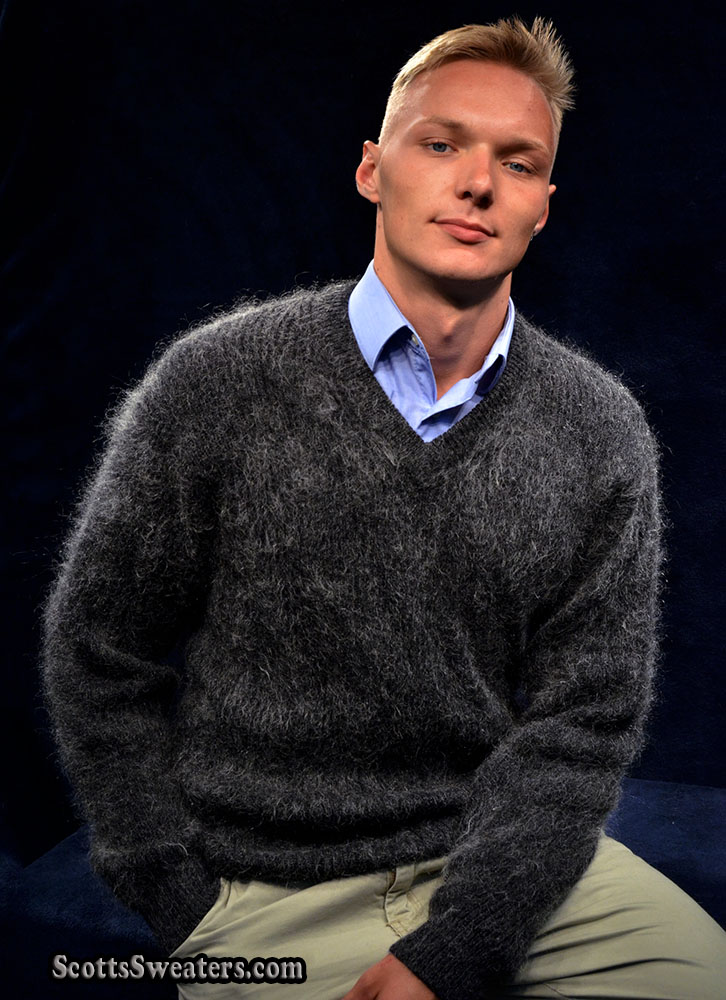 615-003 Men's Retro Mohair Sweater